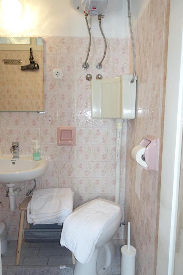 Room Novakovic Biograd Na Moru Dış mekan fotoğraf